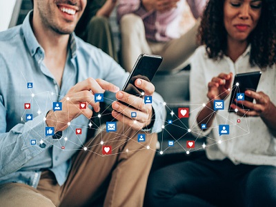 Mobile Roaming and Cultural Exchange: Bridging Gaps in a Globalized World